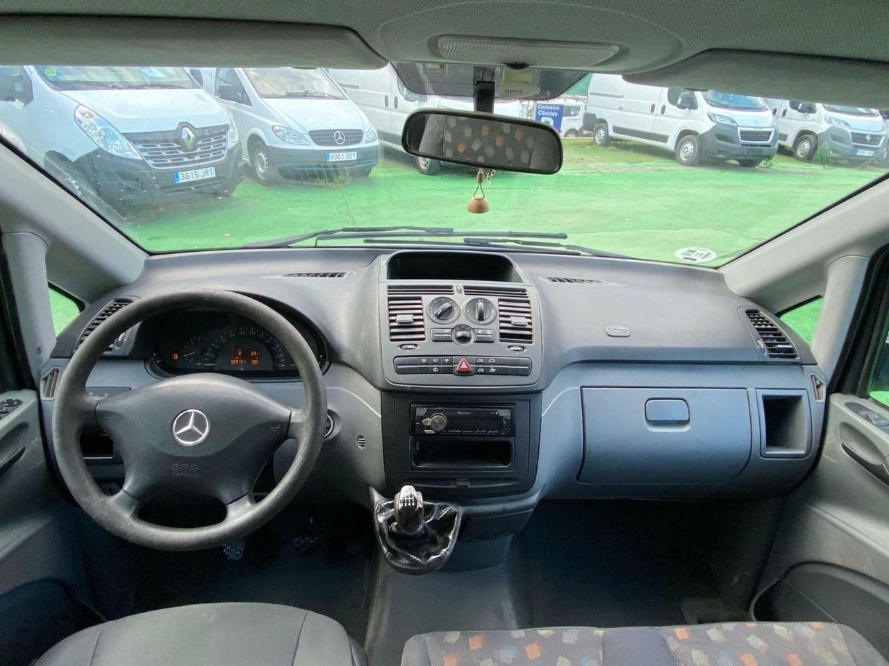 Mercedes Vito 2.1 88CV  109 CDI 6P - Foto 26