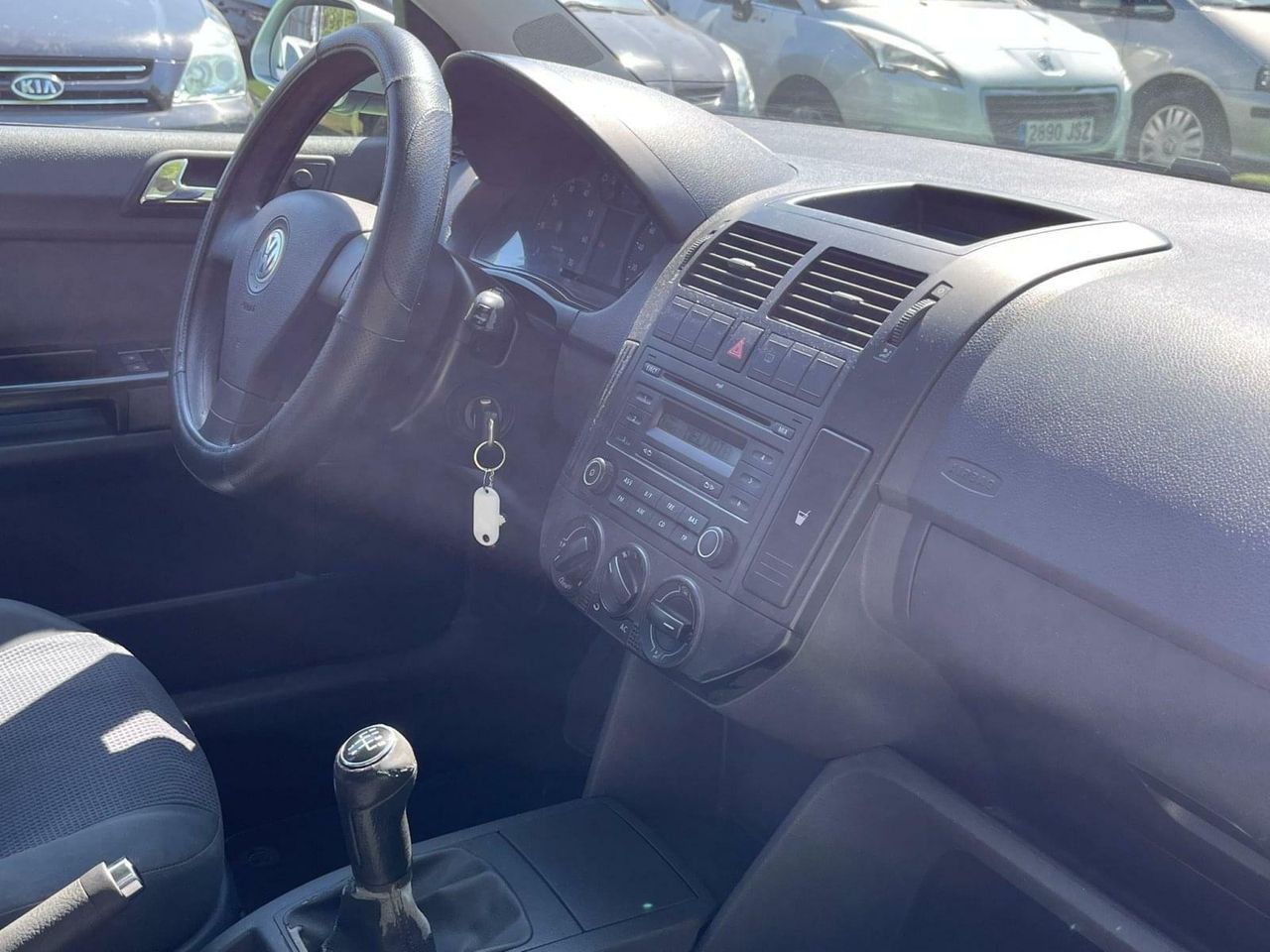 Volkswagen Polo 1.4 80CV - Foto 32