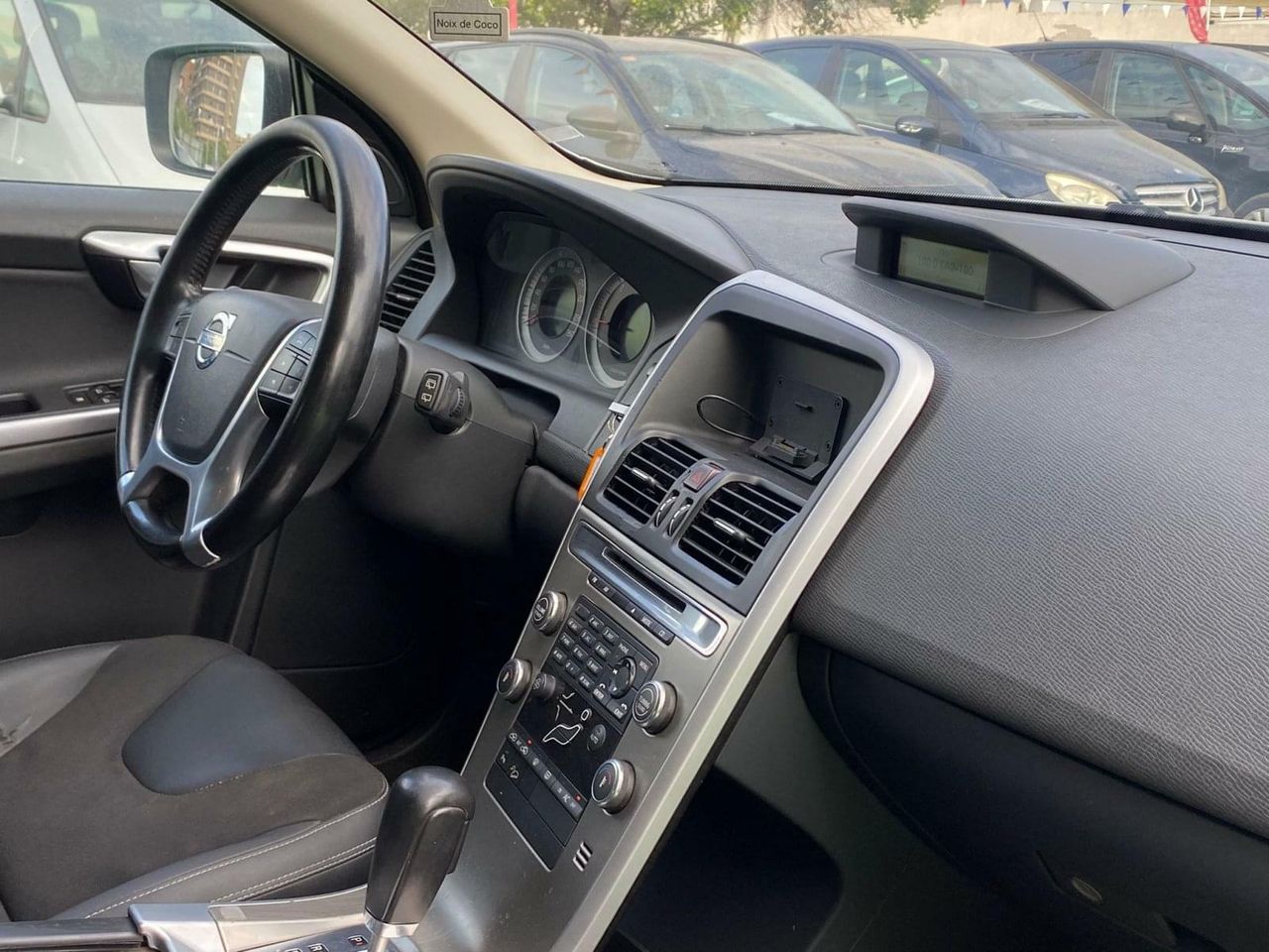 Volvo XC60 2.4 205CV AWD KINETIC AUTO - Foto 38