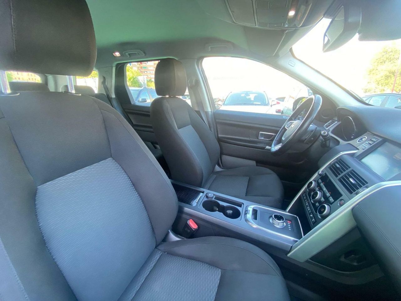 Land-Rover Discovery Sport 2.0 150CV - Foto 12