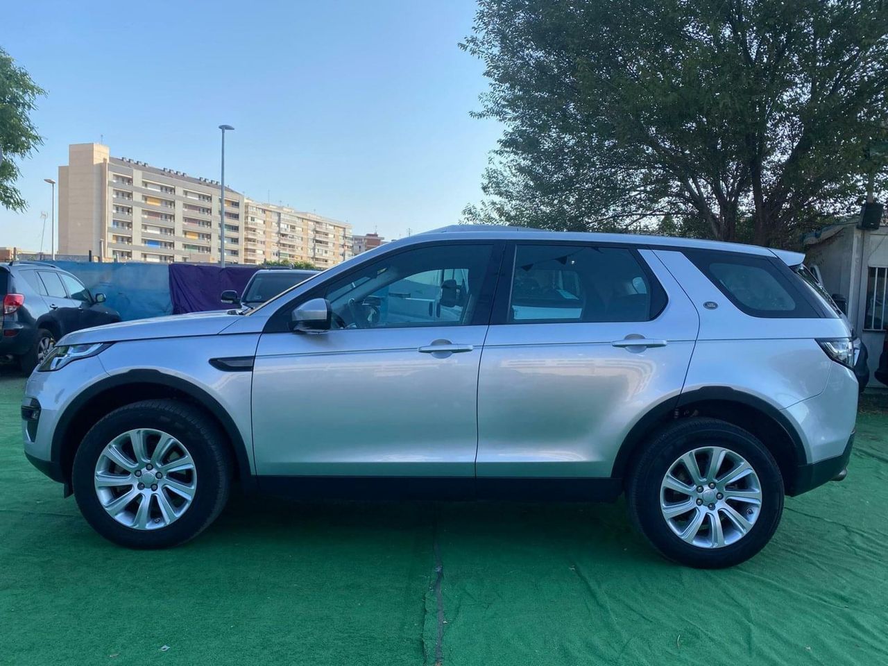 Land-Rover Discovery Sport 2.0 150CV - Foto 7