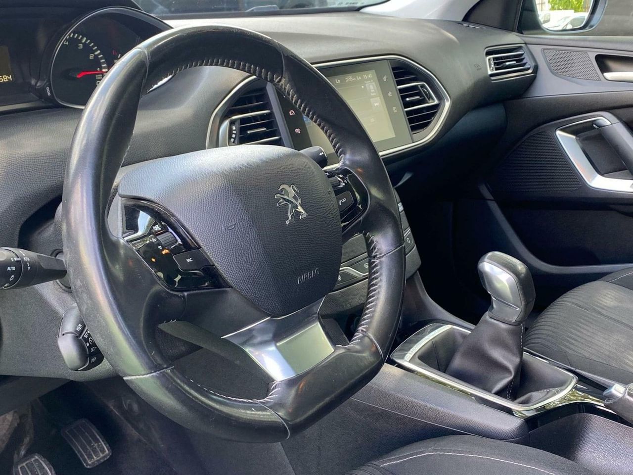 Peugeot 308 1.2 110CV - Foto 32