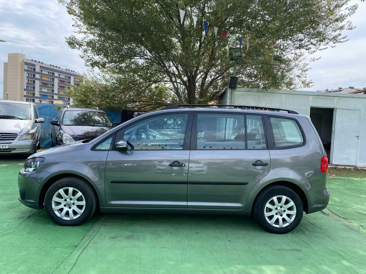 Volkswagen Touran 1.6 105CV - Foto 28