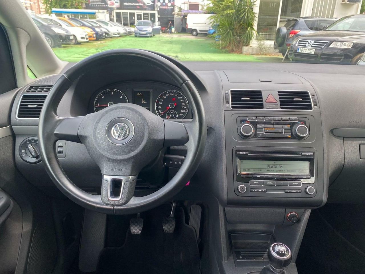 Volkswagen Touran 1.6 105CV - Foto 34