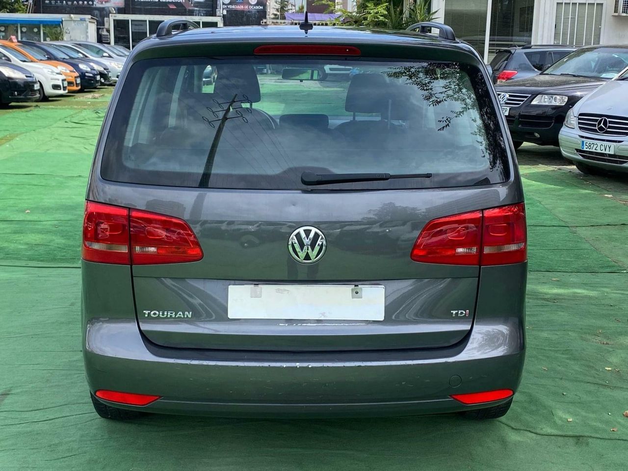 Volkswagen Touran 1.6 105CV - Foto 22
