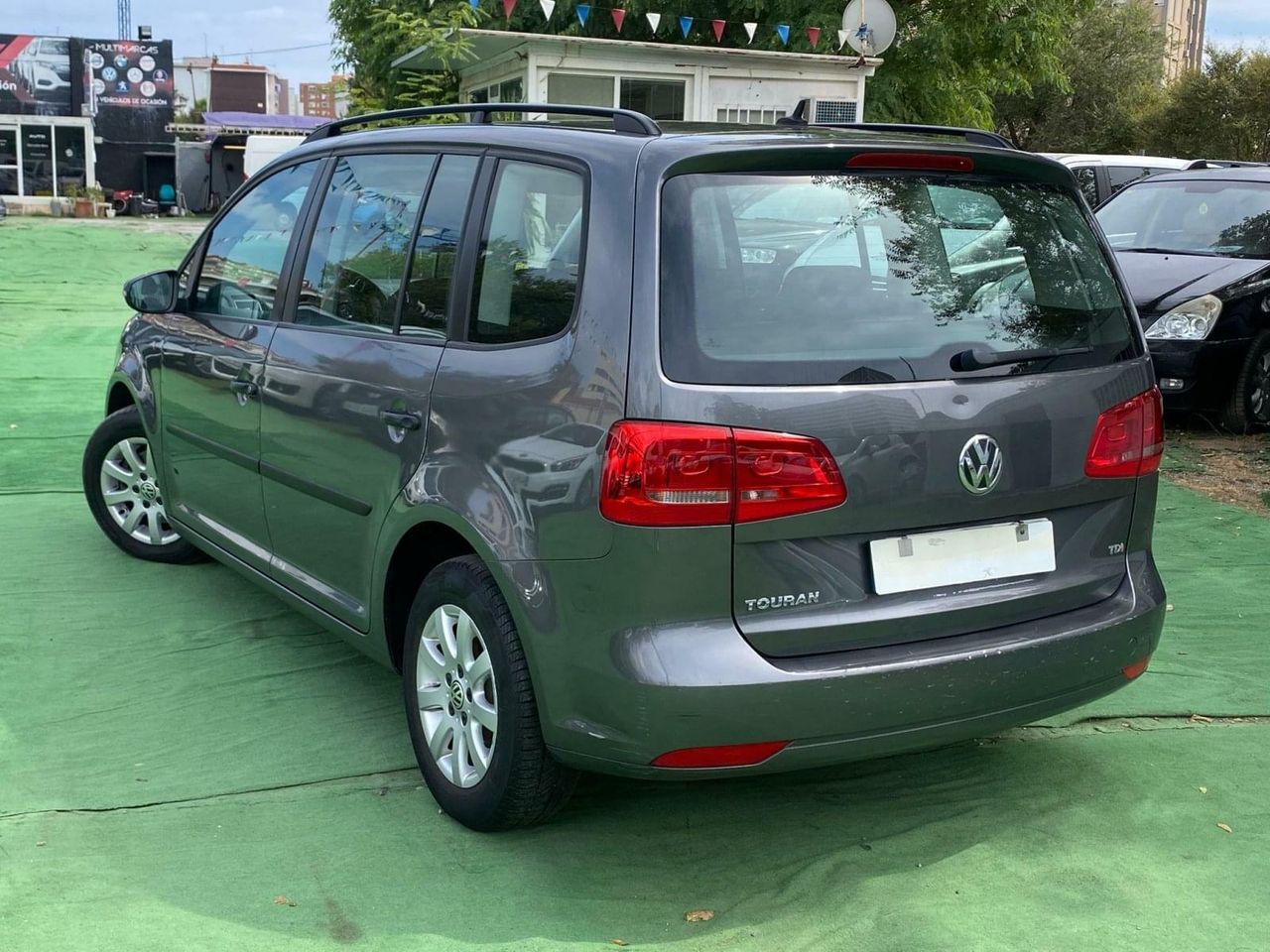 Volkswagen Touran 1.6 105CV - Foto 41