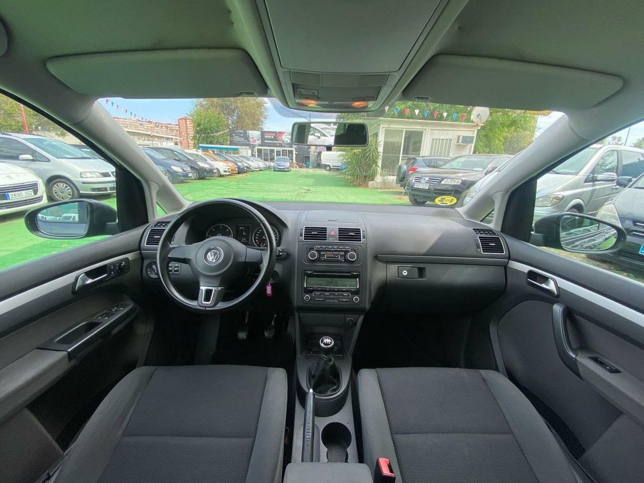 Volkswagen Touran 1.6 105CV - Foto 37