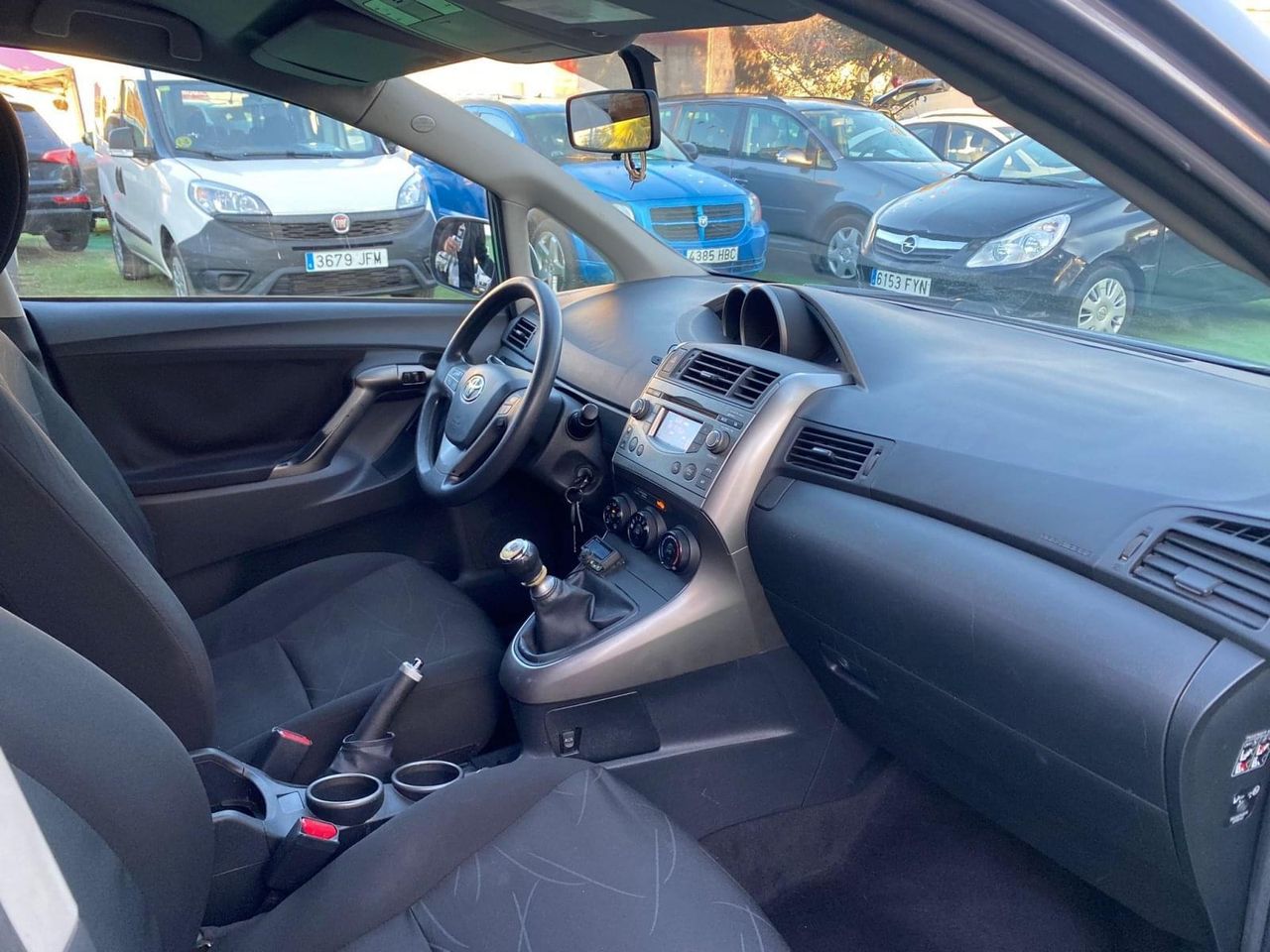 TOYOTA VERSO 1.6 132CV - Foto 32