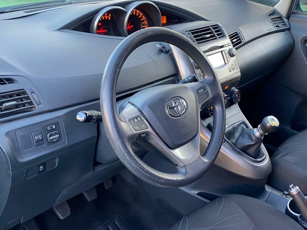 TOYOTA VERSO 1.6 132CV - Foto 8