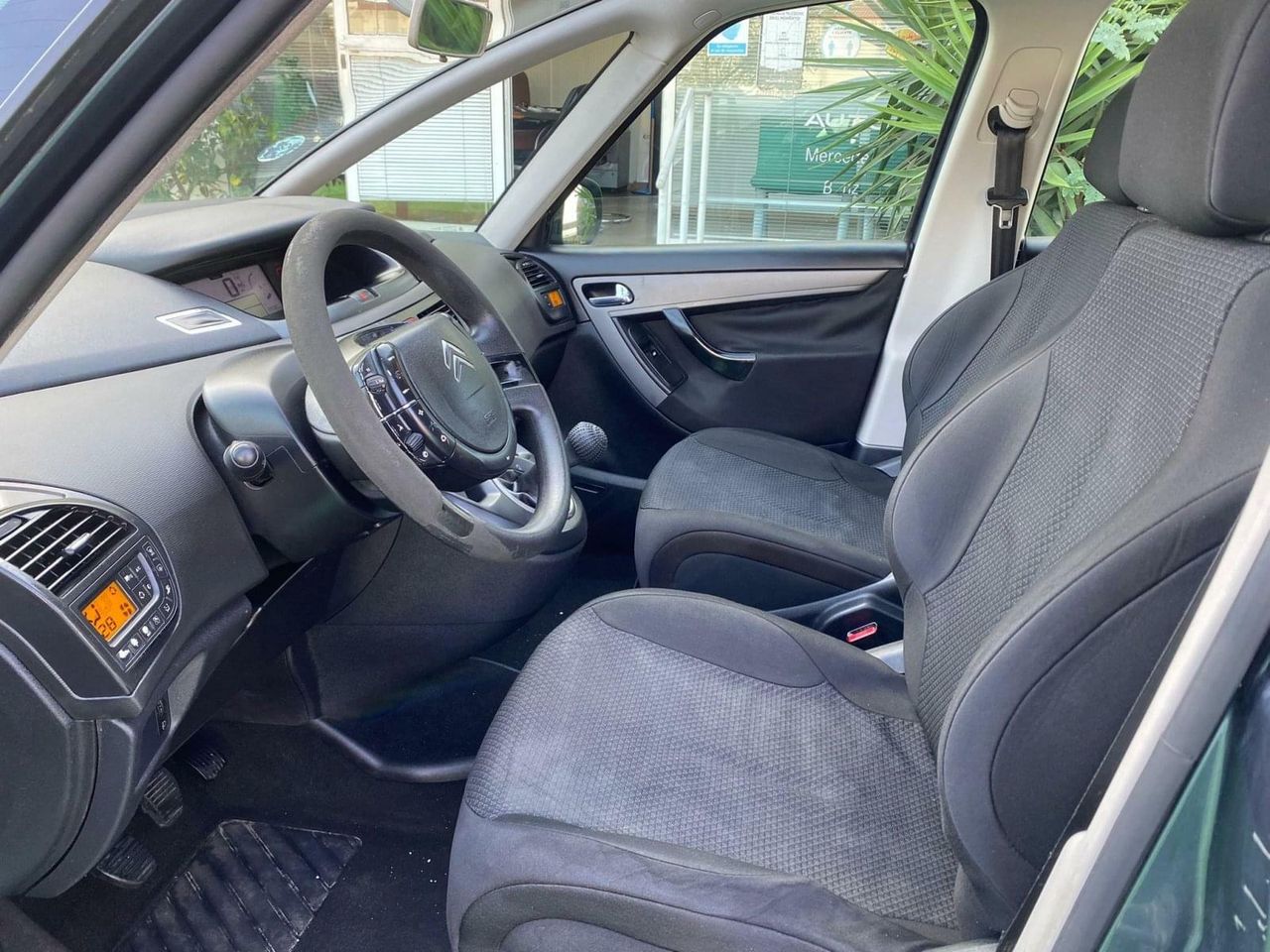 Citroën C4 Picasso 1.6 120CV - Foto 9