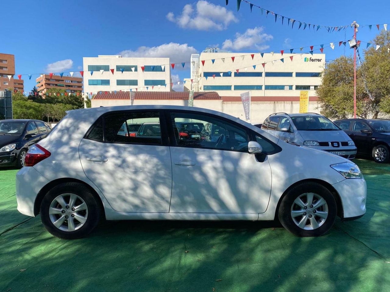 Toyota Auris 1.4 90CV - Foto 28