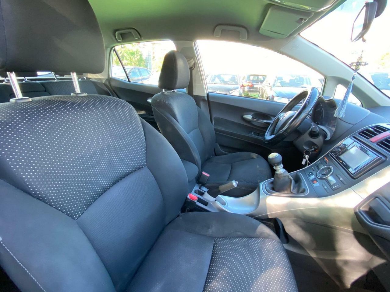Toyota Auris 1.4 90CV - Foto 13