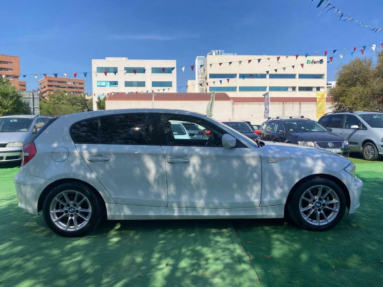 BMW Serie 1 2.0 116CV SPORT - Foto 6