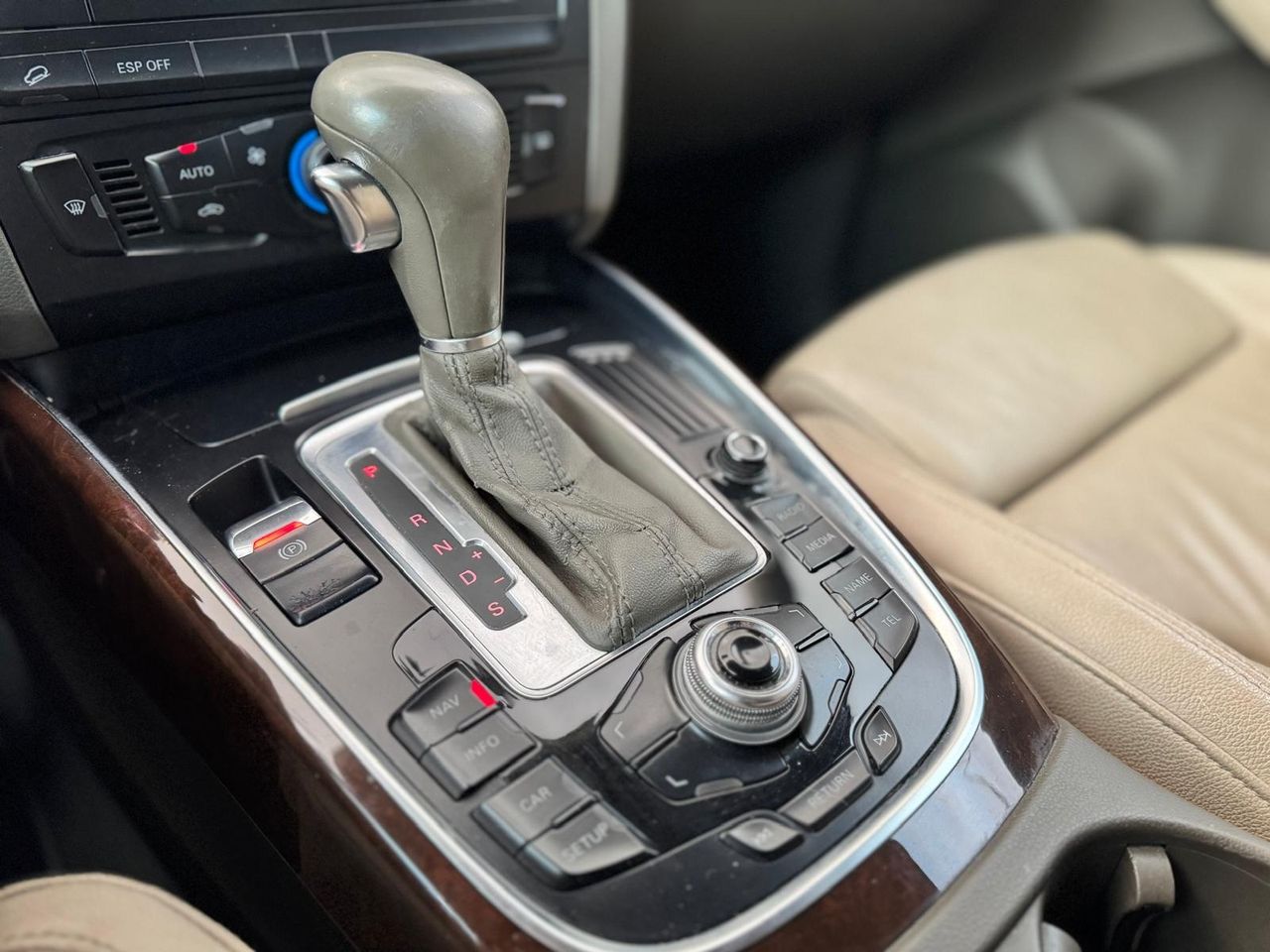 AUDI Q5 3.0 TDI QUATTRO S-T DPF - Foto 16