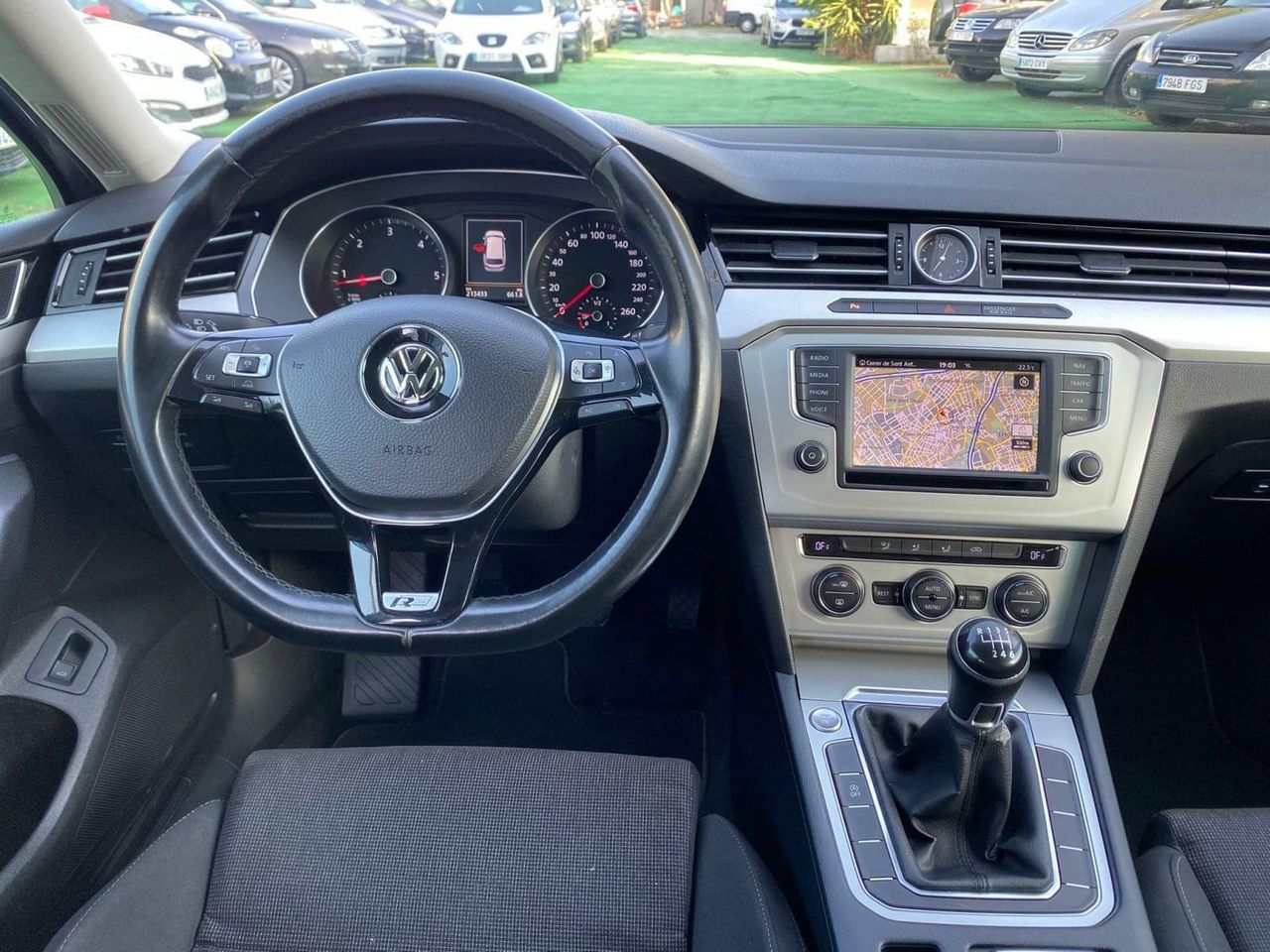 Volkswagen Passat 2.0 150CV - Foto 16