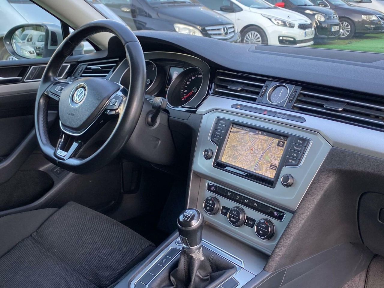 Volkswagen Passat 2.0 150CV - Foto 11
