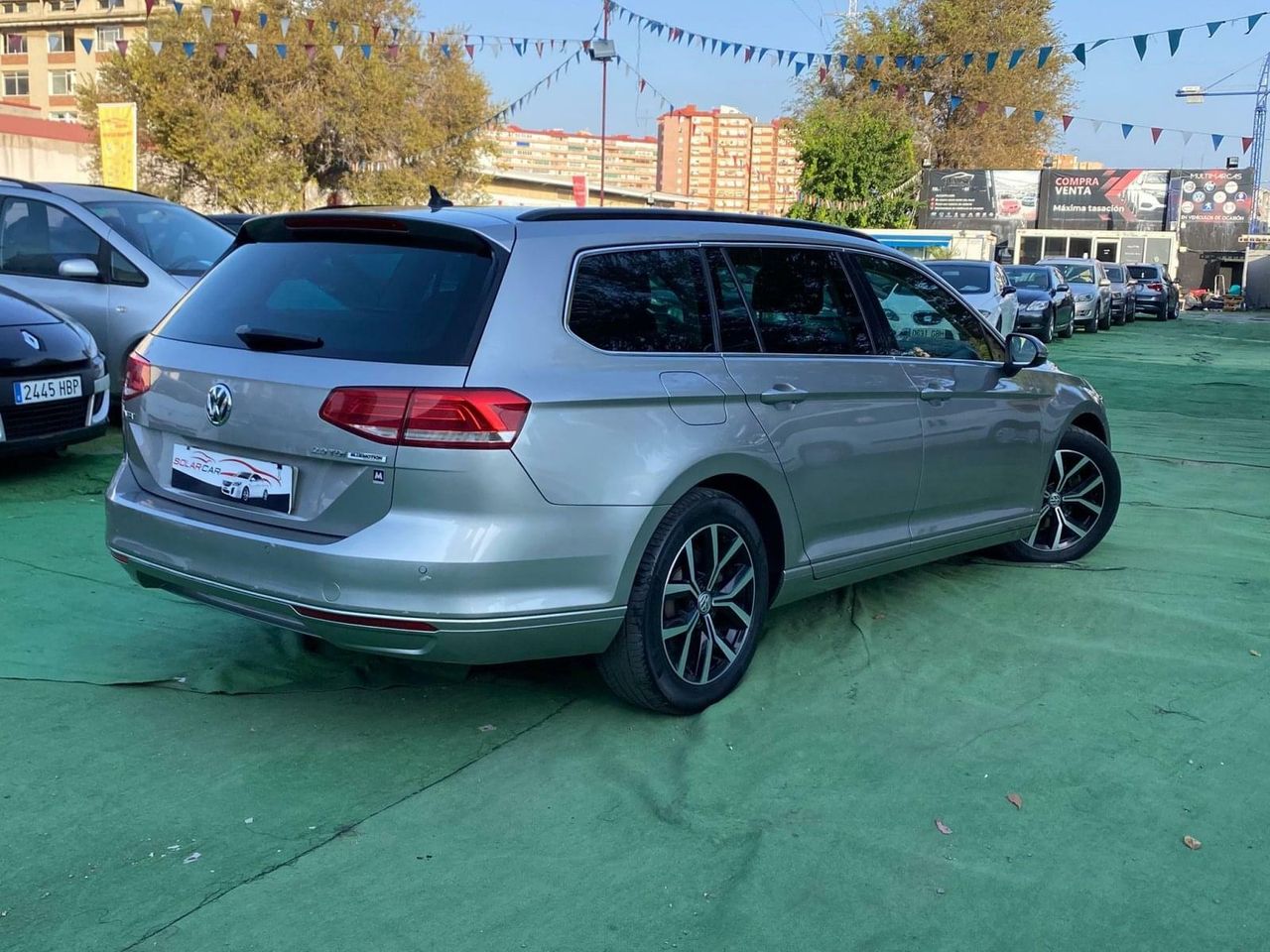 Volkswagen Passat 2.0 150CV - Foto 23
