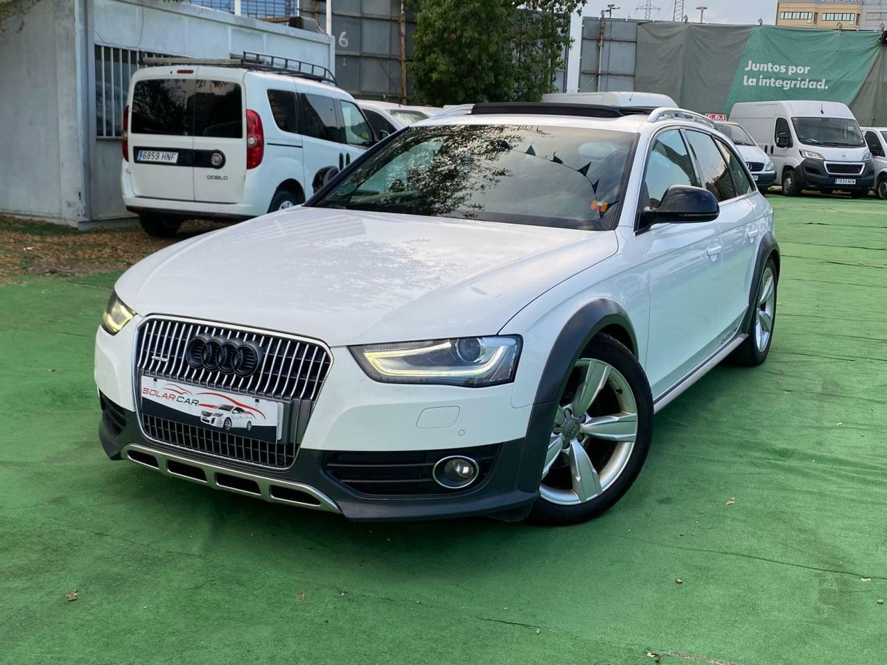 audi a4 2015 /