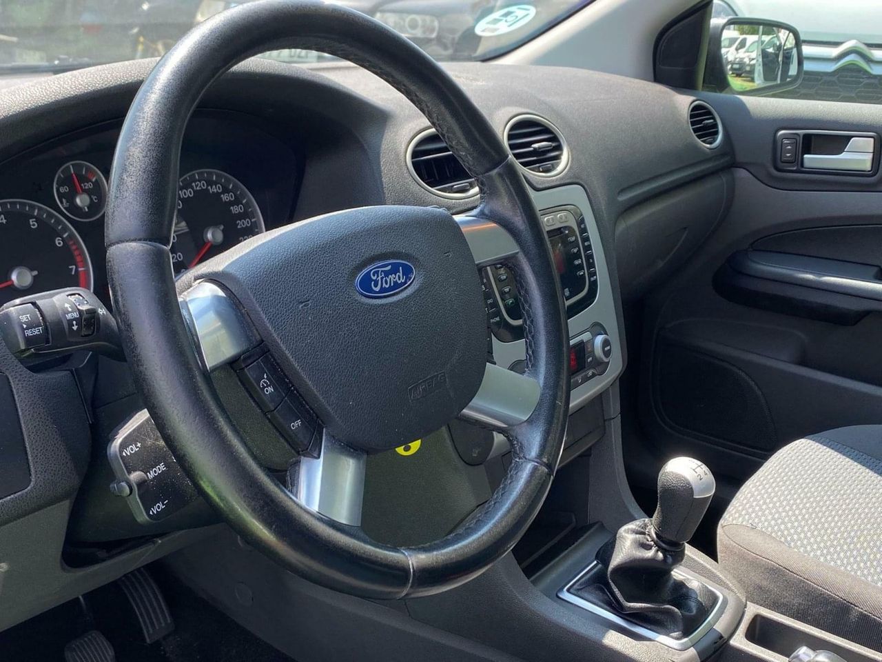 Ford Focus 1.6 101CV - Foto 11