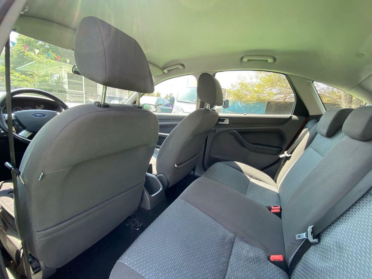 Ford Focus 1.6 101CV - Foto 18