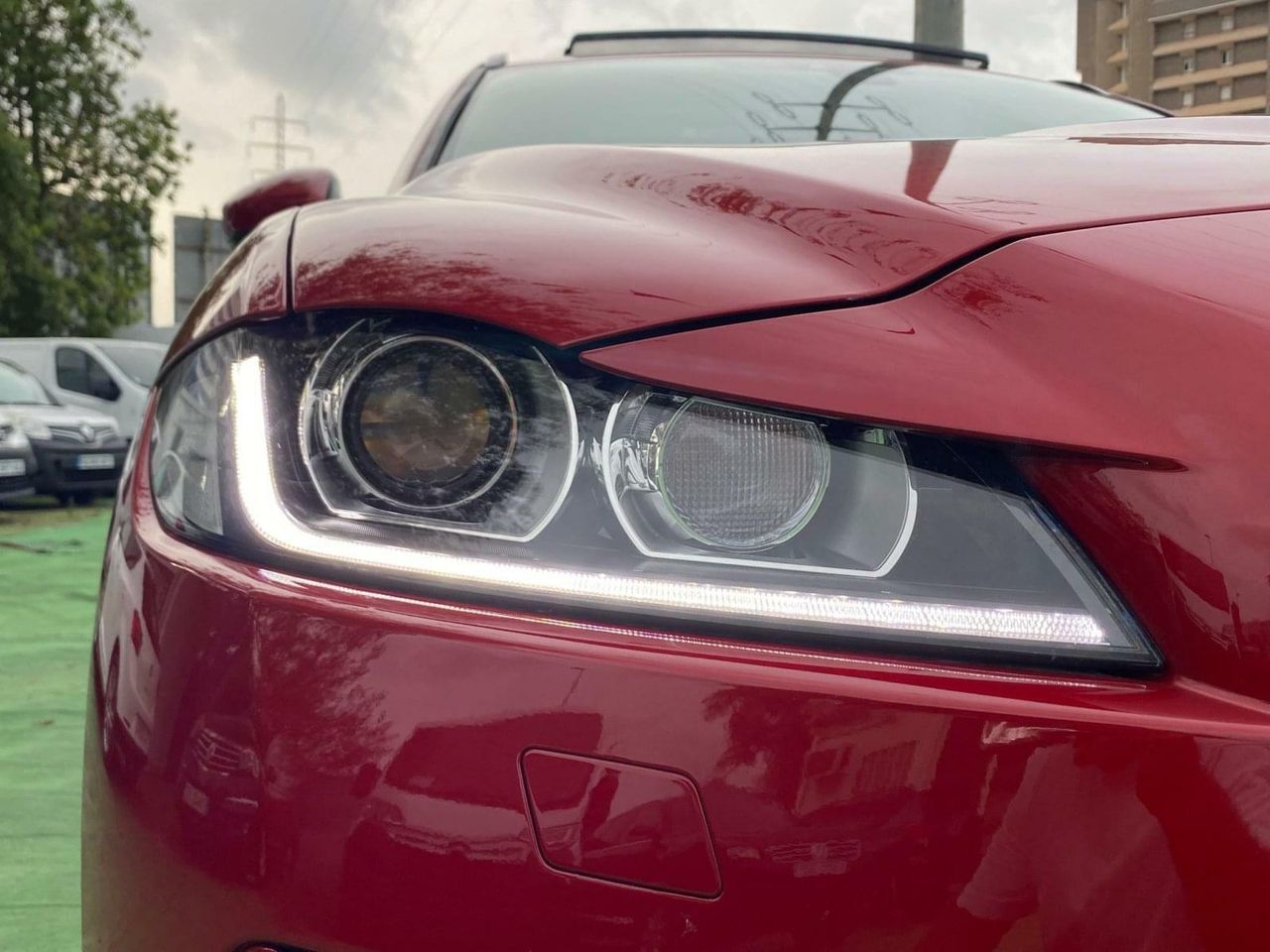 Jaguar F-Pace 2.0 240CV - Foto 8