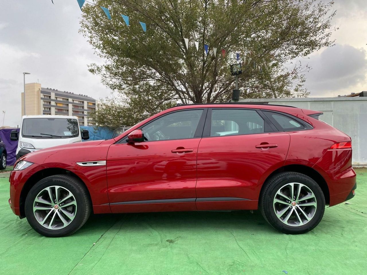 Jaguar F-Pace 2.0 240CV - Foto 43