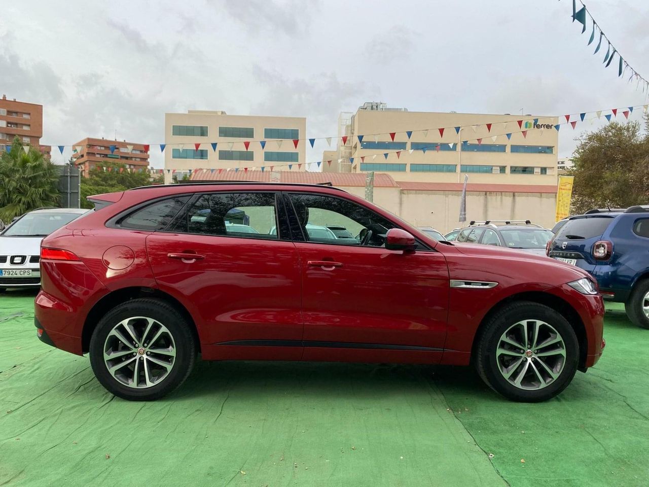 Jaguar F-Pace 2.0 240CV - Foto 6