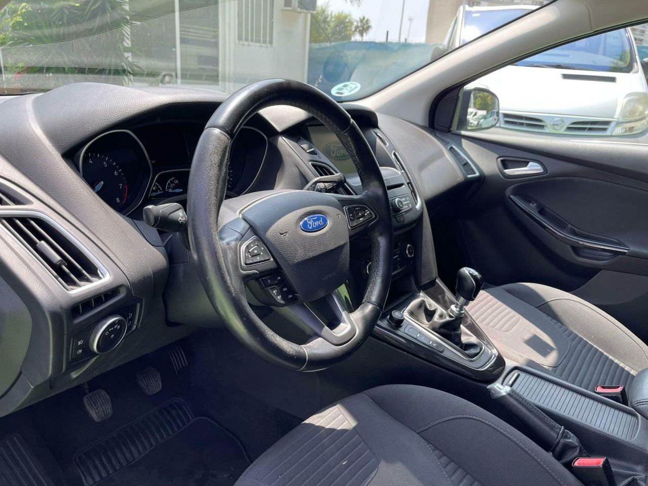 Ford Focus 1.0 125CV - Foto 8