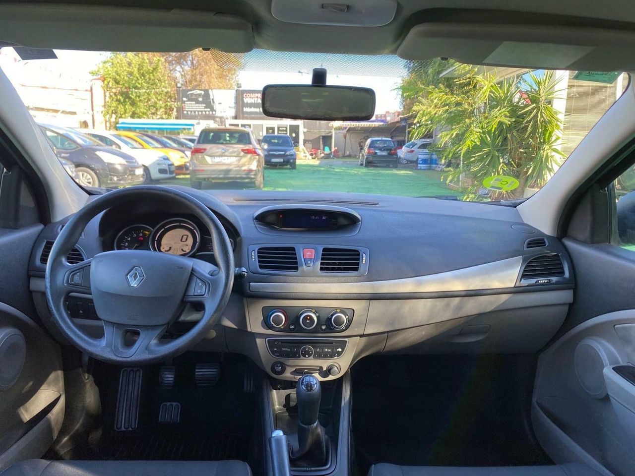 Renault Megane 1.6 100CV - Foto 14