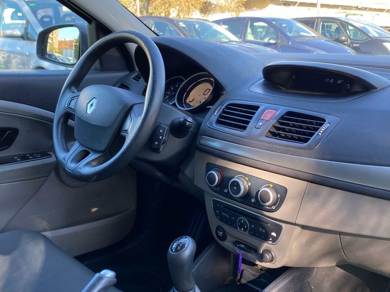 Renault Megane 1.6 100CV - Foto 33