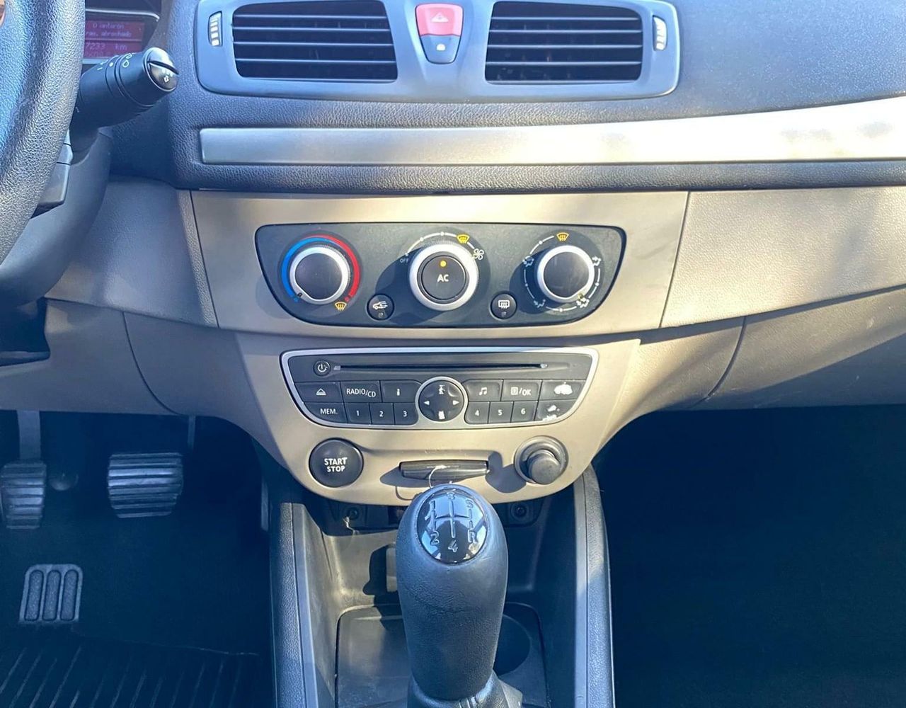 Renault Megane 1.6 100CV - Foto 16
