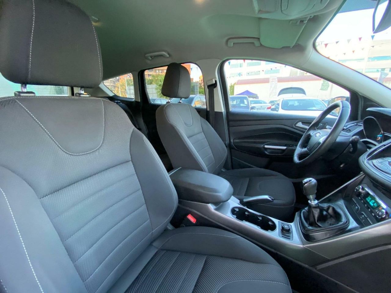 Ford Kuga 1.5 150CV - Foto 14