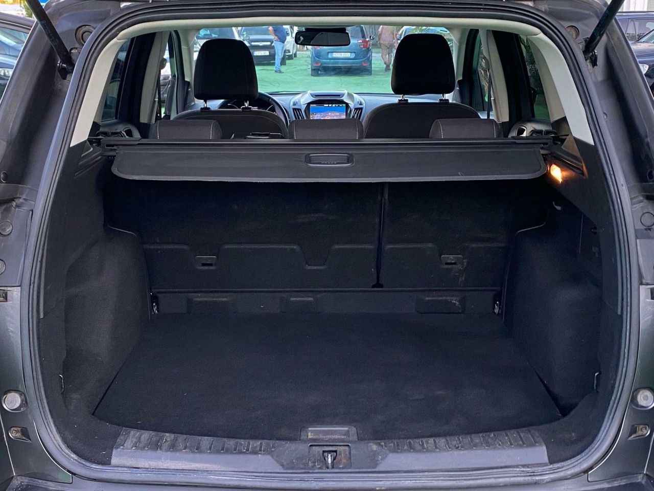 Ford Kuga 1.5 150CV - Foto 52