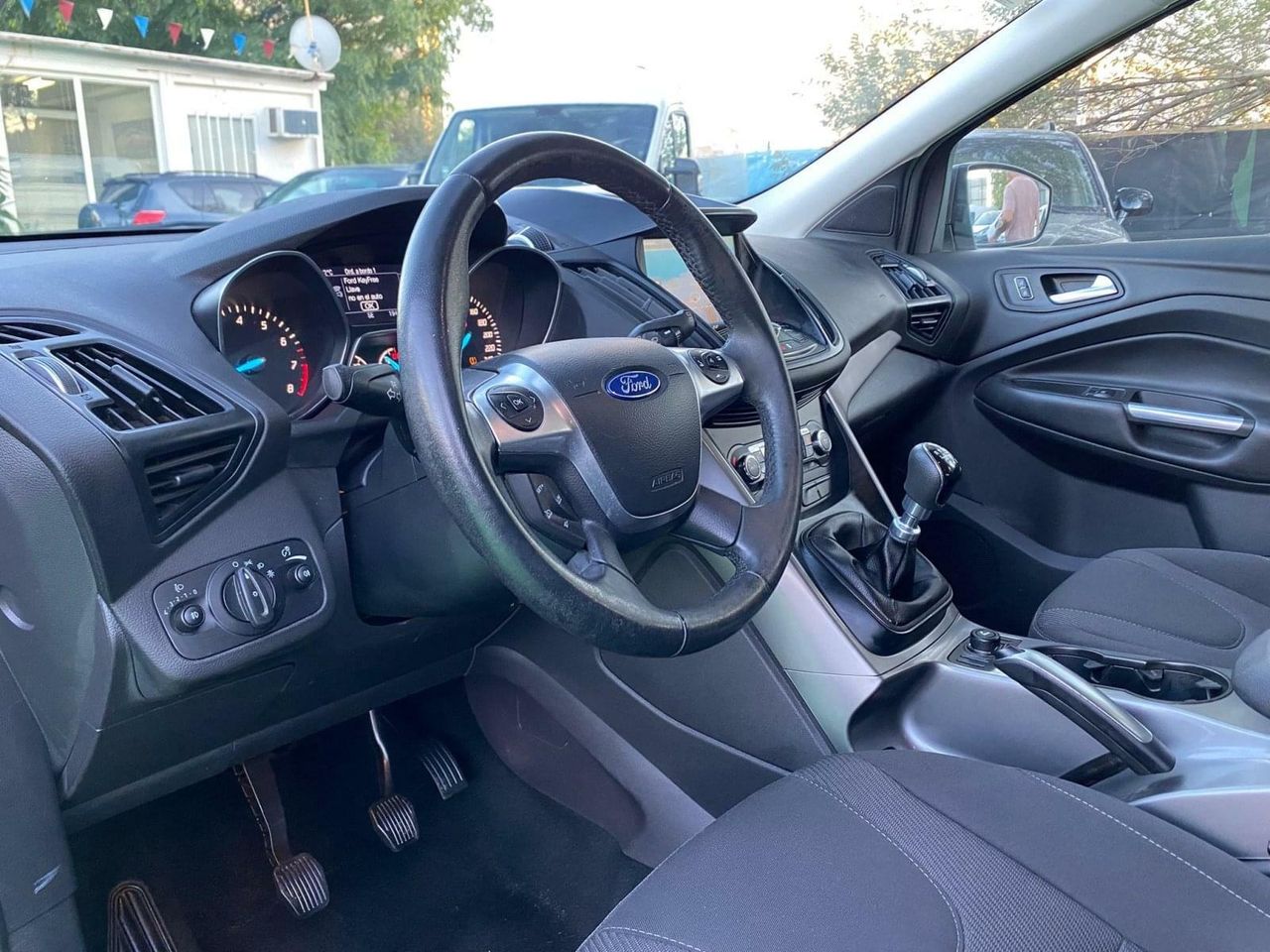 Ford Kuga 1.5 150CV - Foto 8