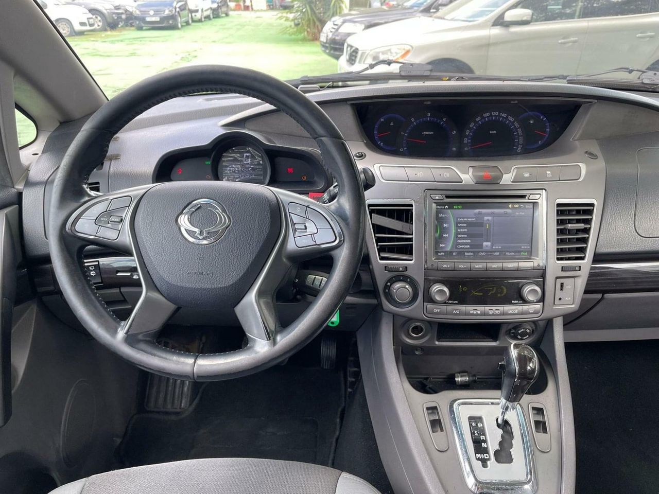 SsangYong Rodius 2.2 178CV - Foto 15