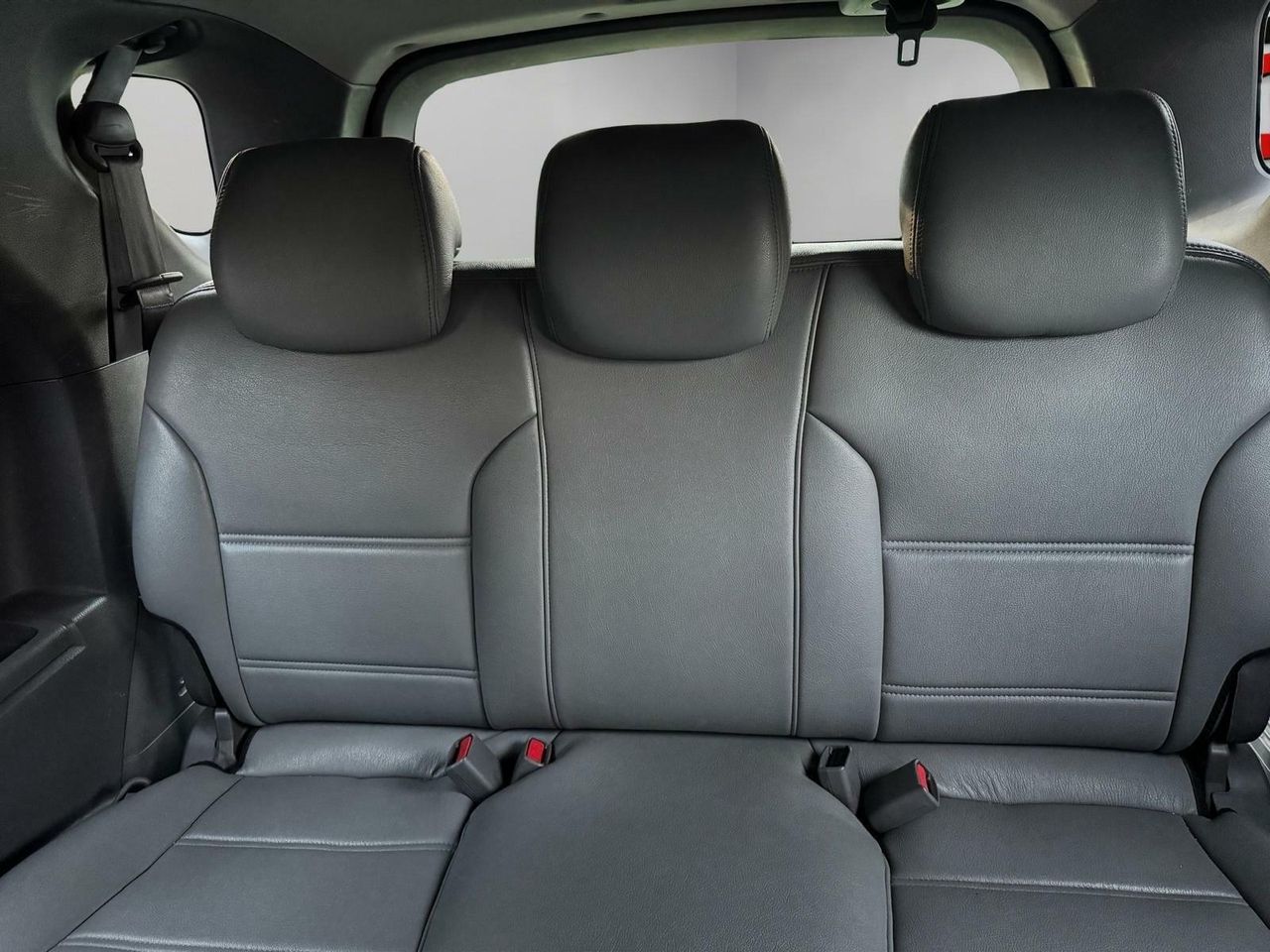 SSANGYONG RODIUS 2.2 178CV - Foto 23