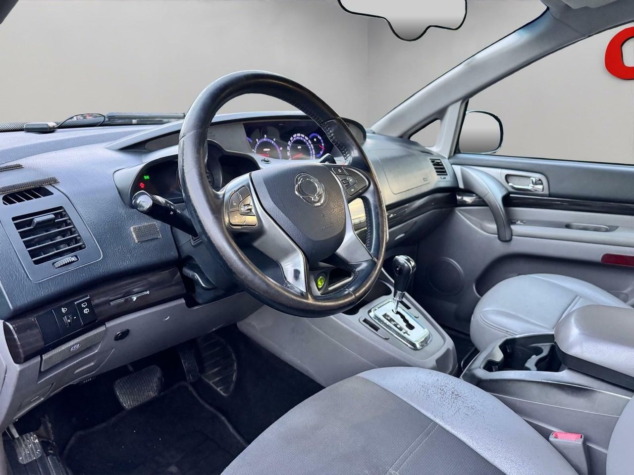 SSANGYONG RODIUS 2.2 178CV - Foto 34