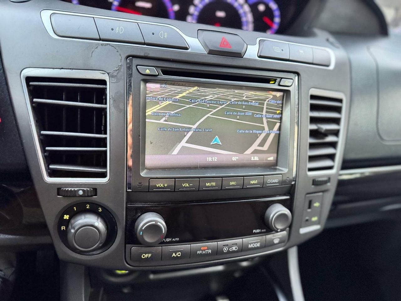 SSANGYONG RODIUS 2.2 178CV - Foto 39