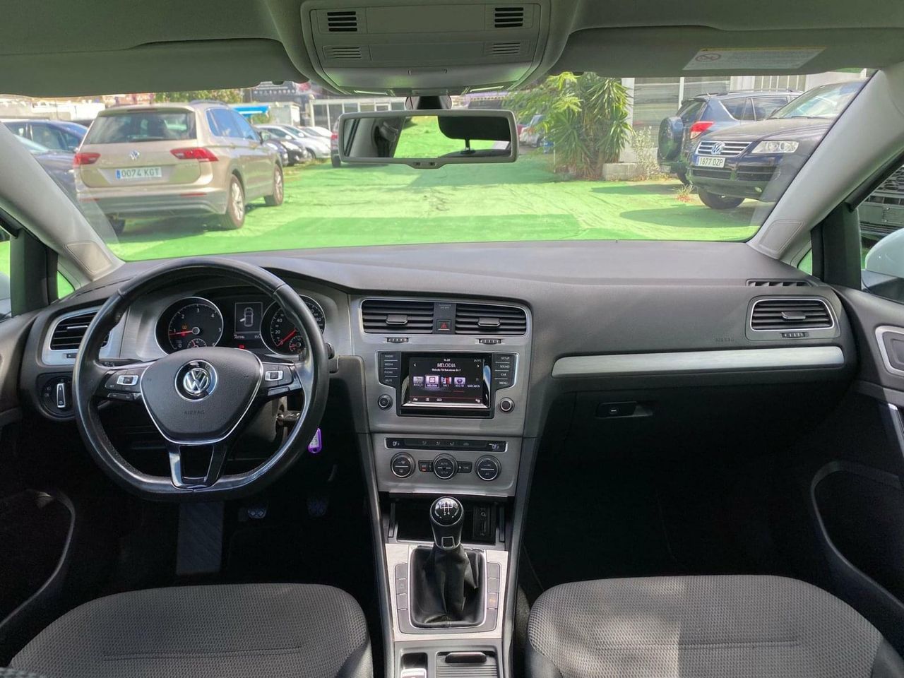Volkswagen Golf 1.6 105CV - Foto 24