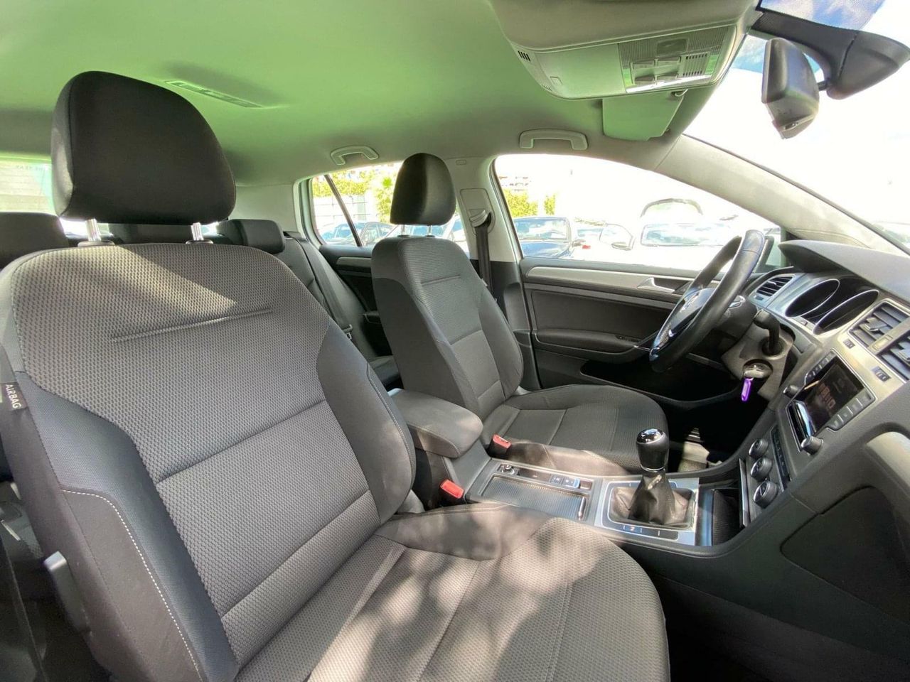 Volkswagen Golf 1.6 105CV - Foto 16