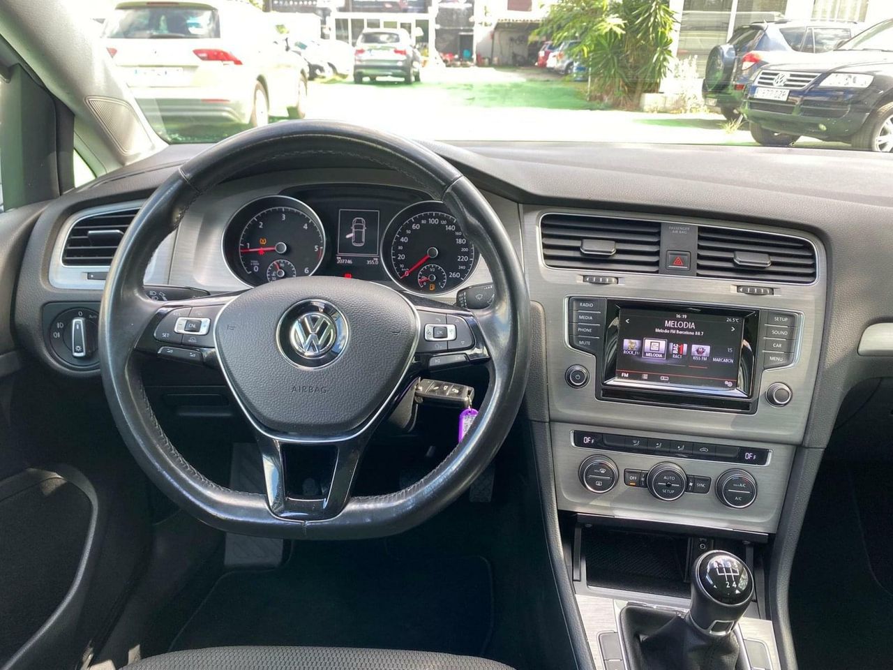 Volkswagen Golf 1.6 105CV - Foto 49