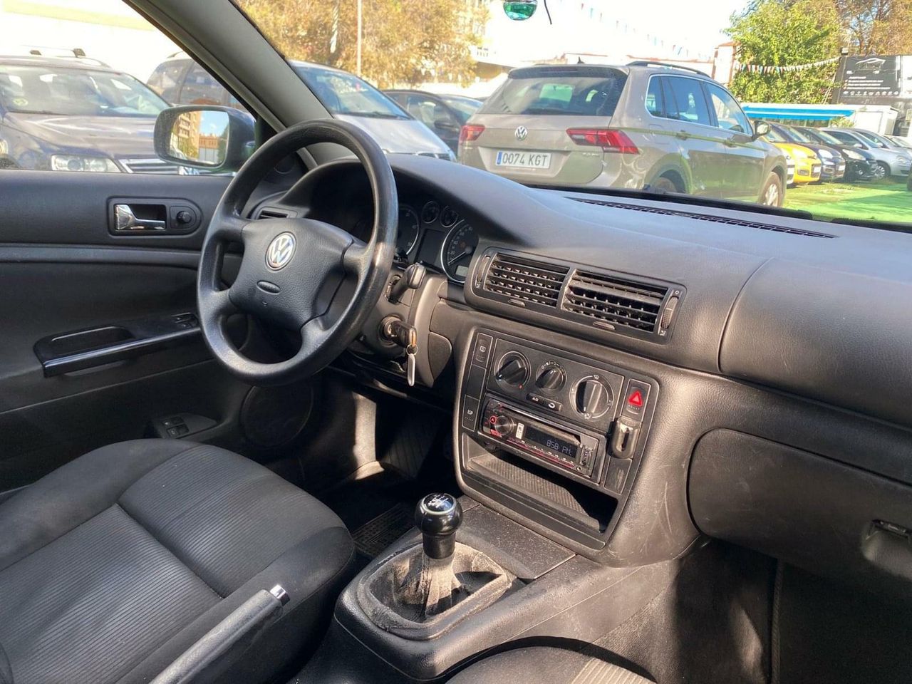 Volkswagen Passat 1.9 100CV - Foto 32