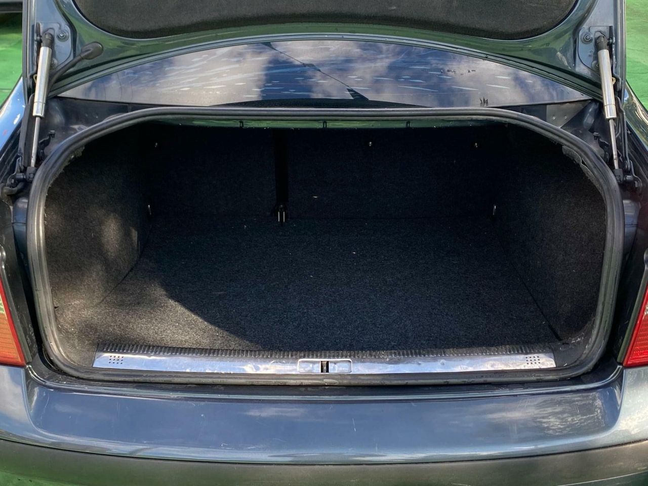 Volkswagen Passat 1.9 100CV - Foto 40