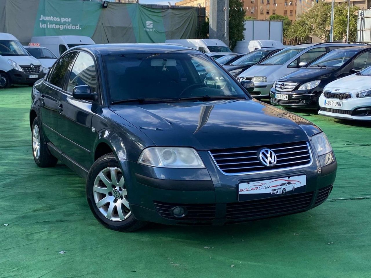 Volkswagen Passat 1.9 100CV - Foto 24