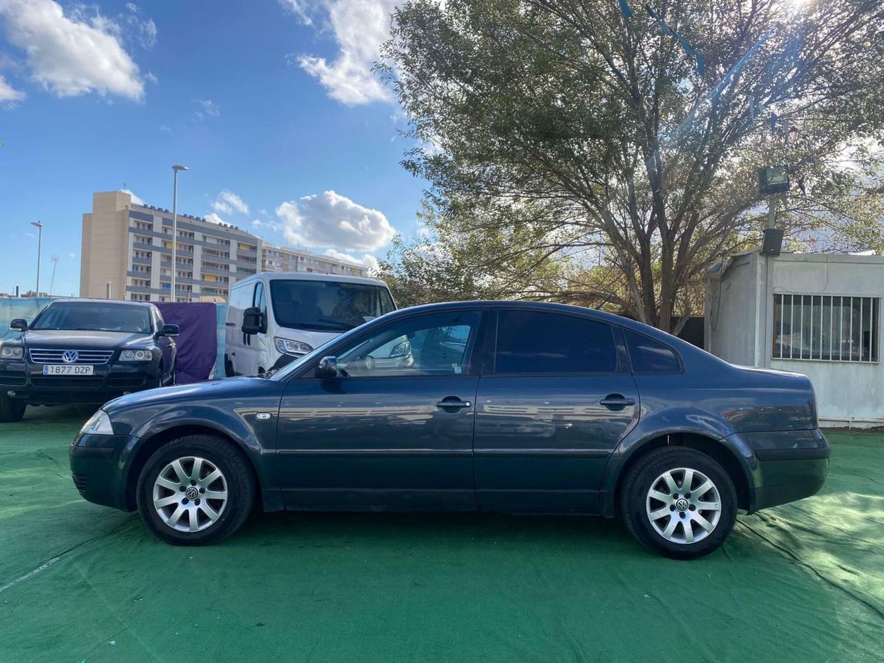 Volkswagen Passat 1.9 100CV - Foto 27