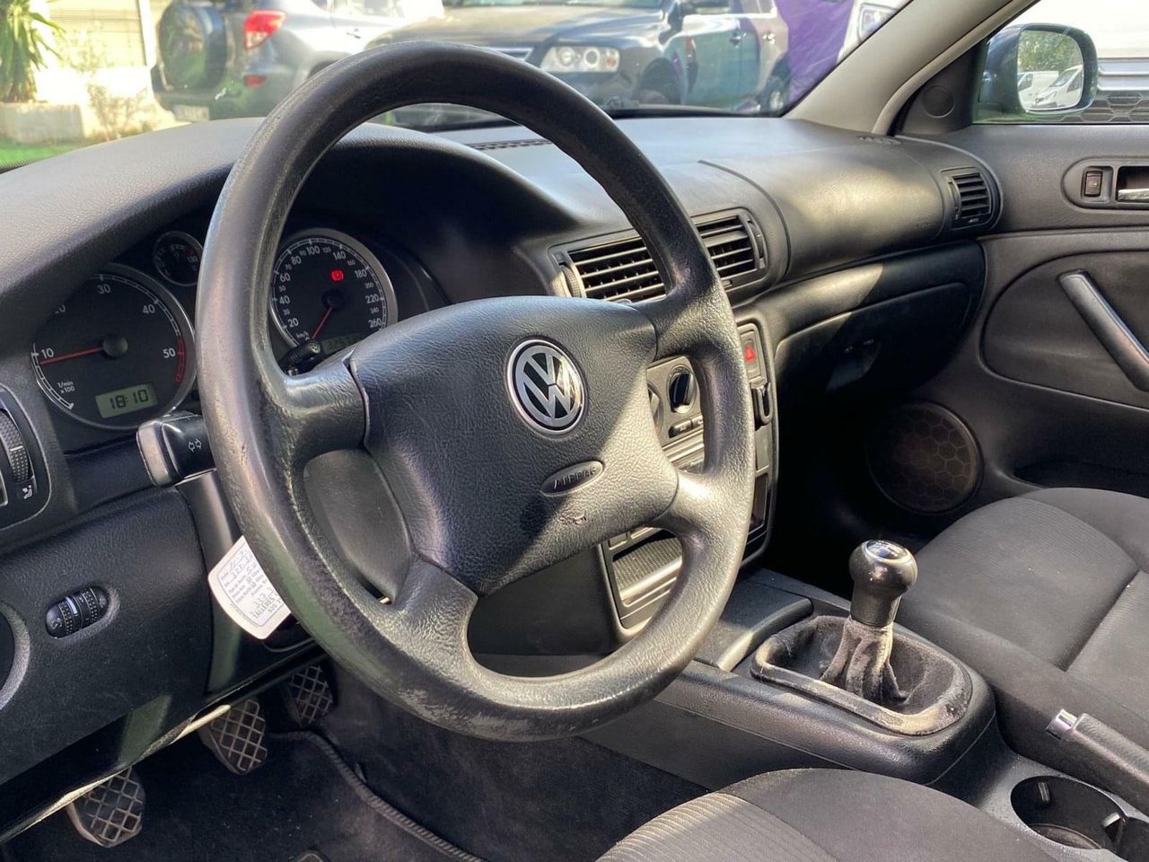 Volkswagen Passat 1.9 100CV - Foto 28