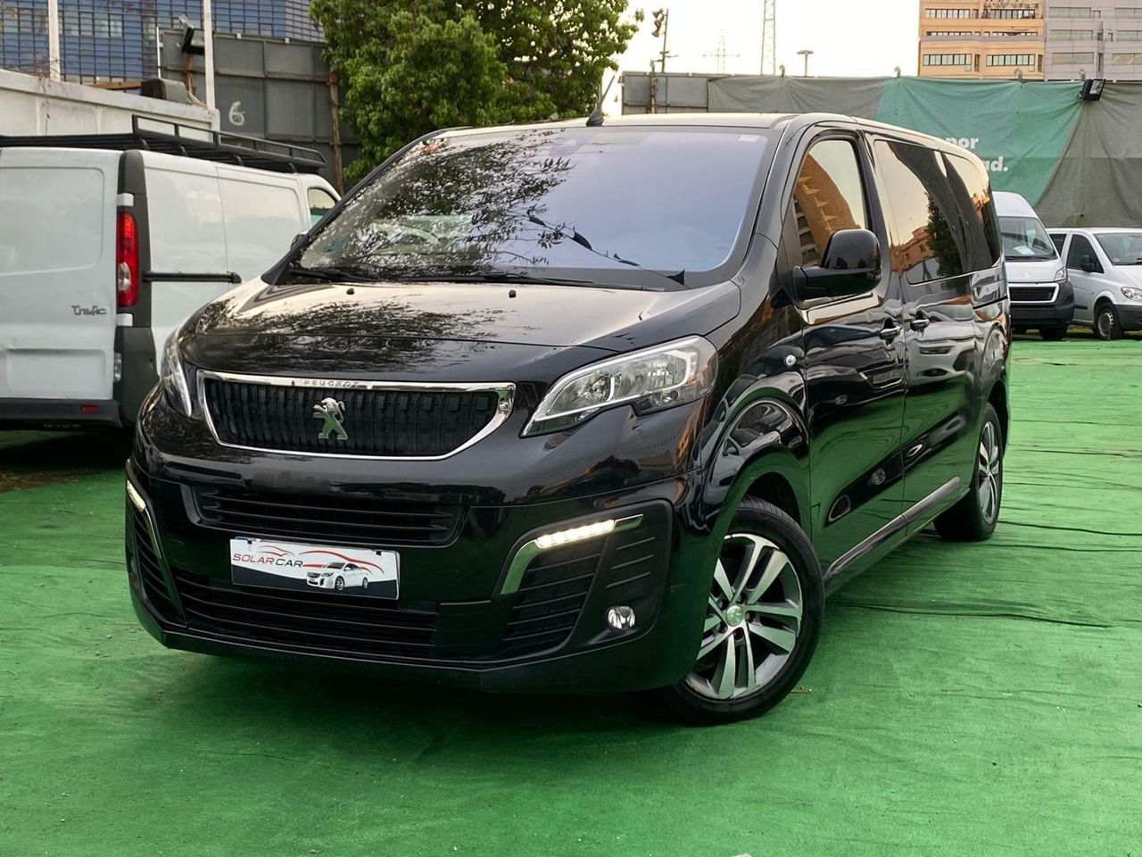 peugeot traveller 2017 /