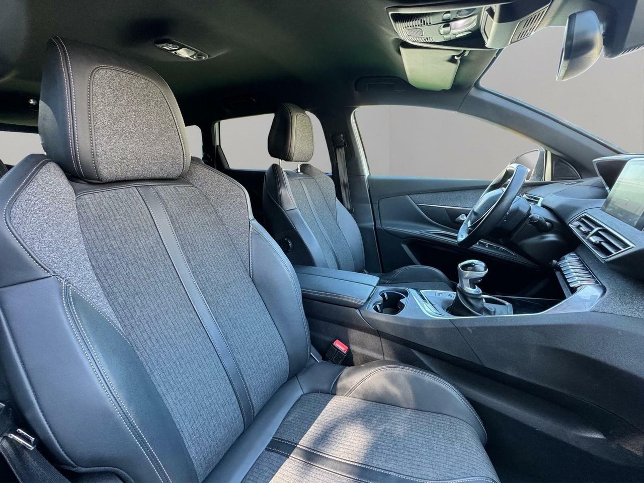 PEUGEOT 5008 1.5 130CV - Foto 33