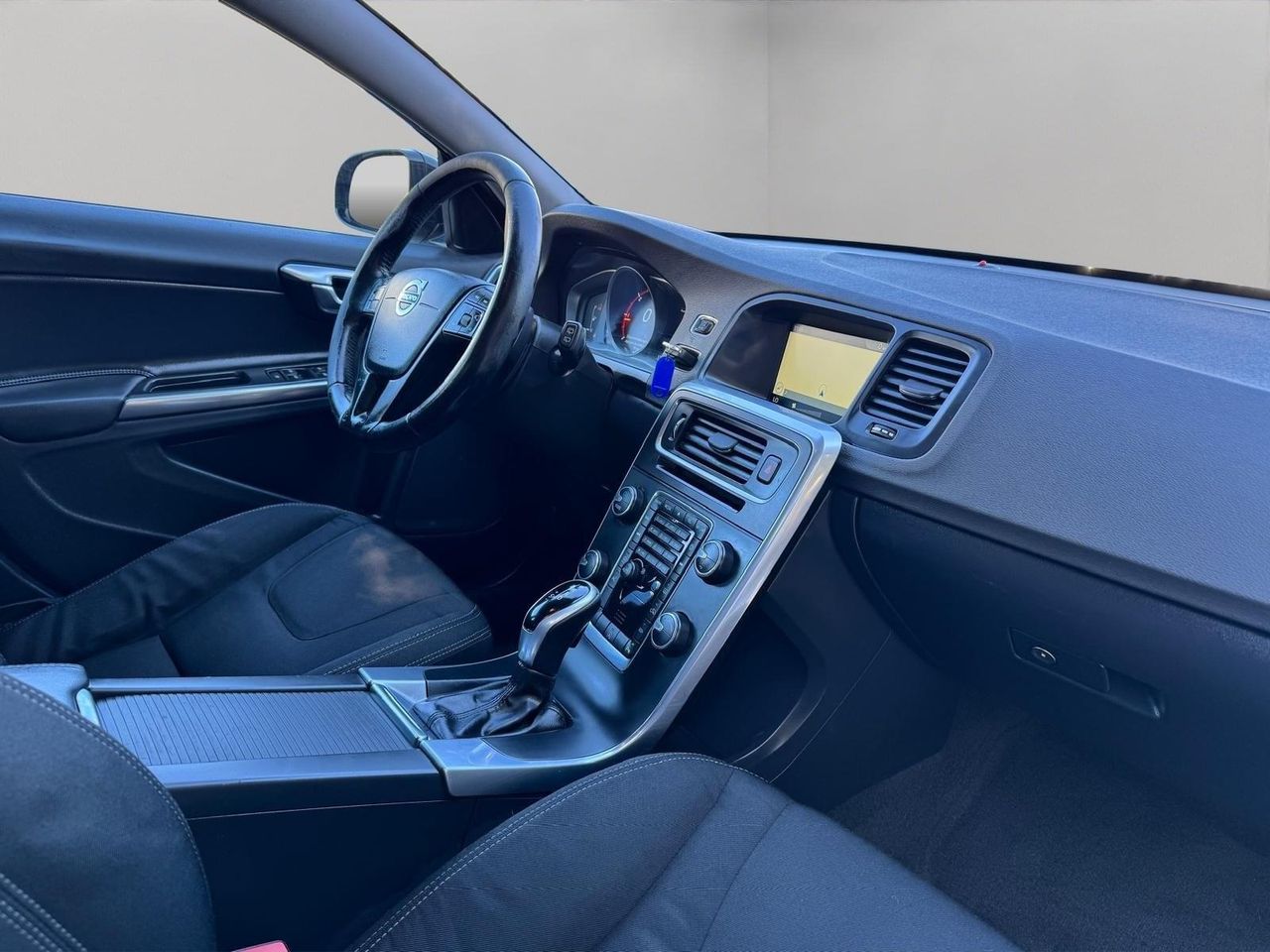 VOLVO V60 2.0 150CV - Foto 30