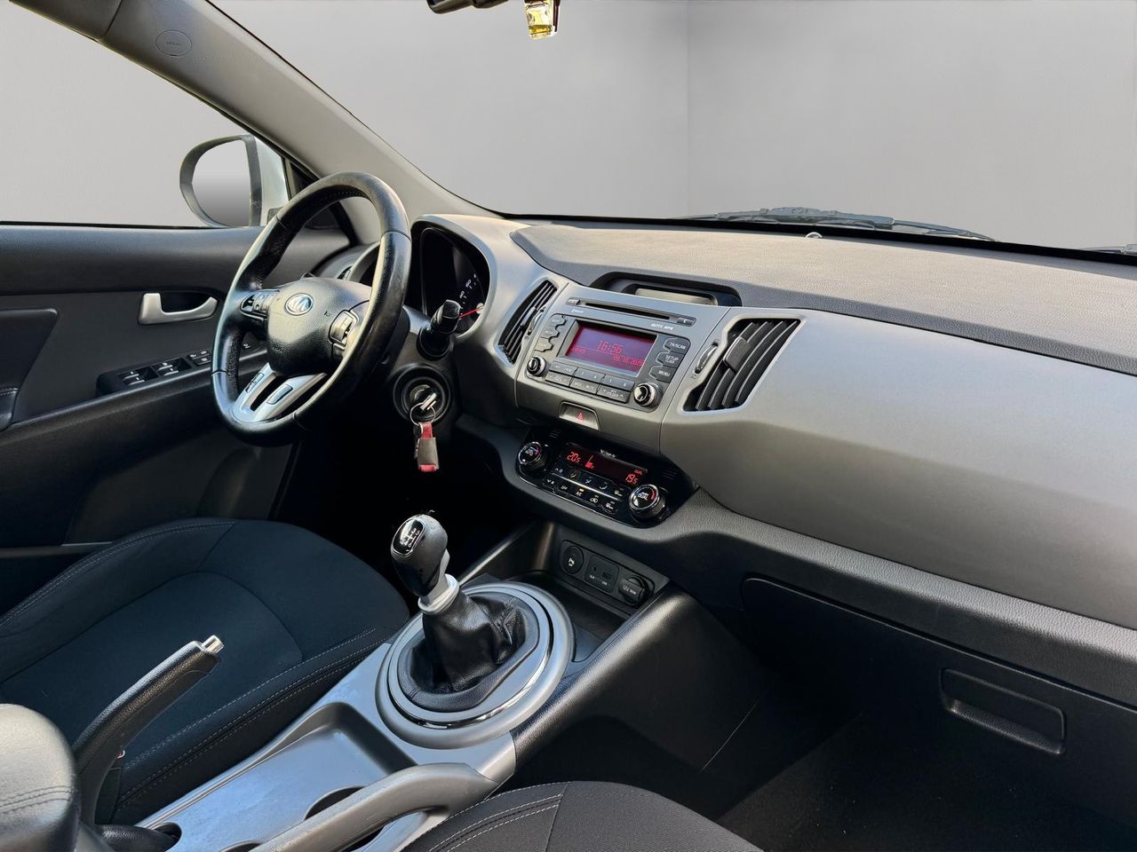 KIA SPORTAGE 1.6 135CV - Foto 11